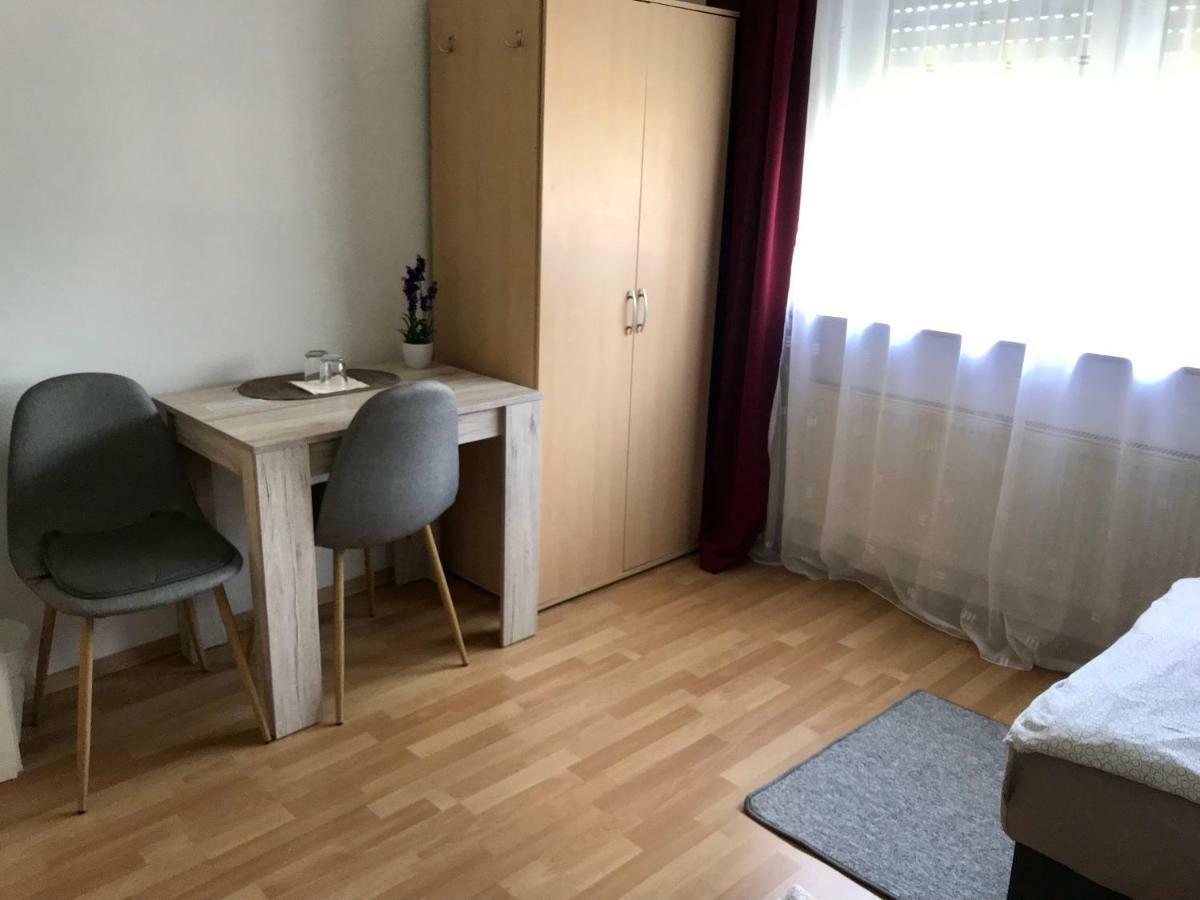 Juna Karlsruhe Ngoại thất bức ảnh